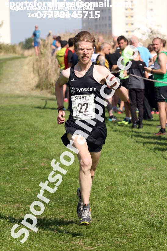 Senior mens and veteran relays, Sunderland Harriers Cross Country Relays, Farringdon, Sunderland . Photo: David T. Hewitson/Sports for All Pics